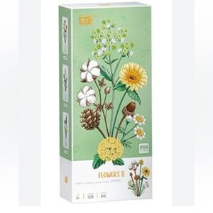NIB loz mini building blocks Eternal Flowers II